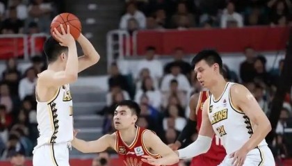 九游娱乐-贺希宁4记三分救主！深圳2-0晋级，浙江主场魔咒破了？